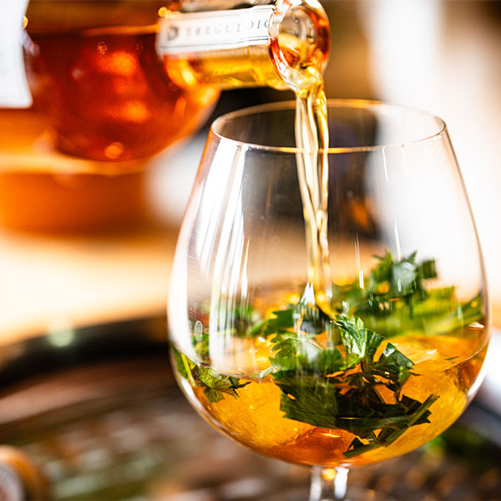 English Spirits Limited edition No.10 Lovage Alcoholic Cordial. A blend of celery, parsley, fennel and anise. Perfect for Brady or gin.