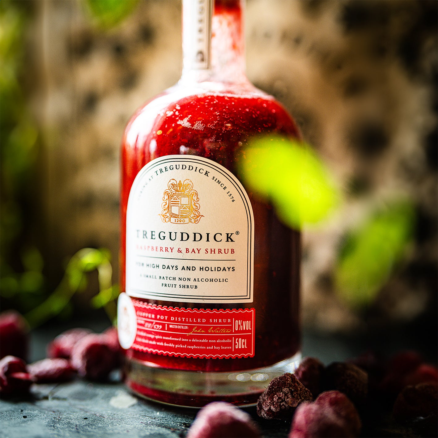Fruity & Vibrant non-alcohlic Raspberry & Bay Shrub - hand-crafted in the UK with distilled orange spirit vinegar, fresh raspberries, fragrant bay leaves. Perfect with tonic, sparkling water or bubbles for a vibrant, flavour-packed mixer.