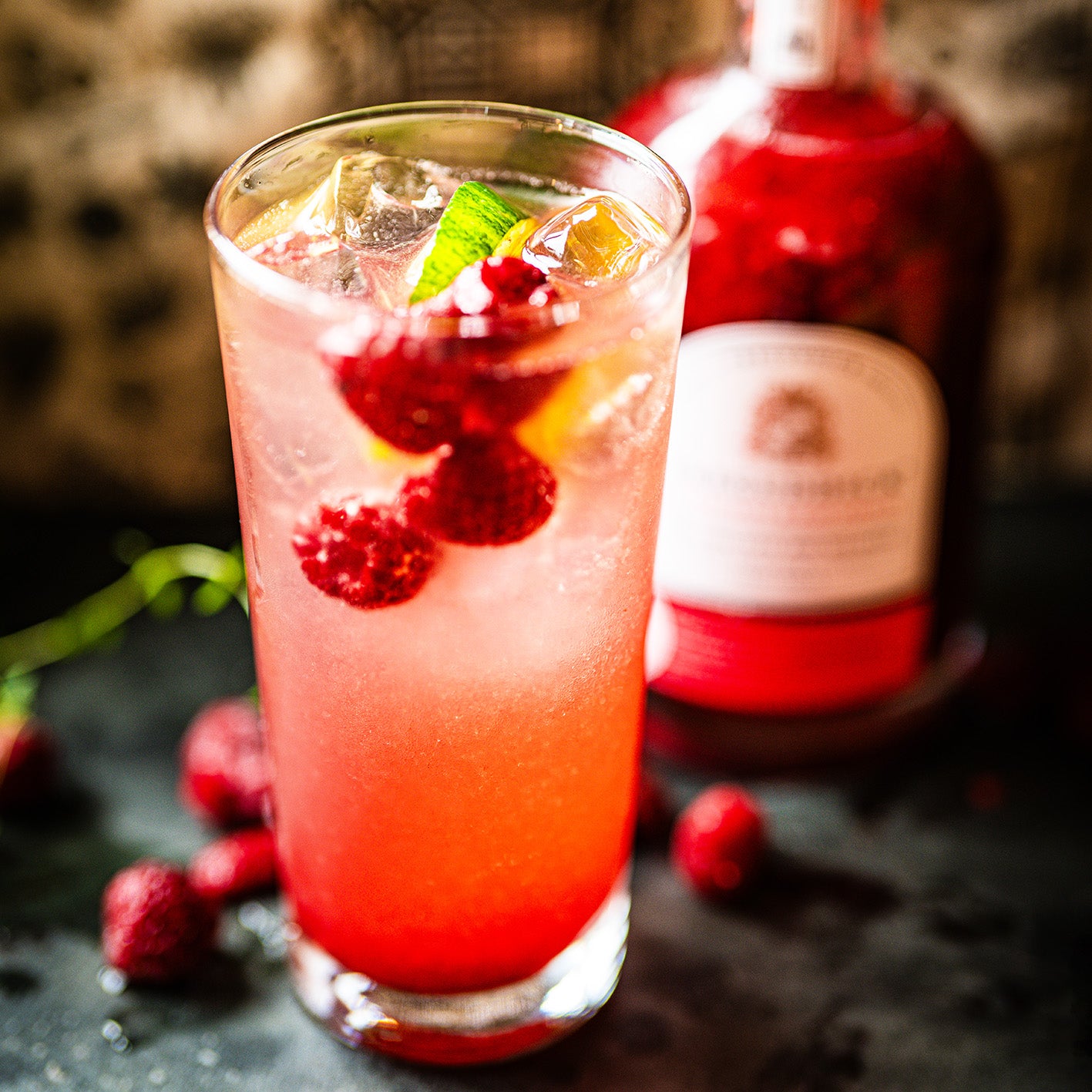 Fruity & Vibrant non-alcohlic Raspberry & Bay Shrub - hand-crafted in the UK with distilled orange spirit vinegar, fresh raspberries, fragrant bay leaves. Perfect with tonic, sparkling water or bubbles for a vibrant, flavour-packed mixer.