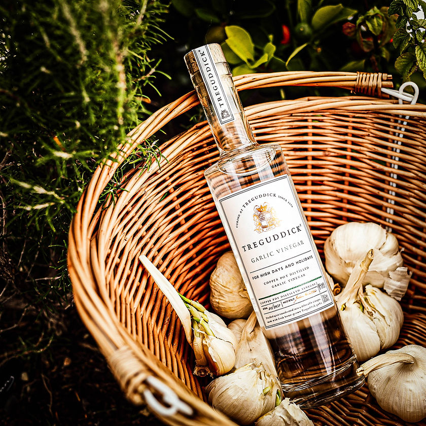 English Spirit Distilled Garlic Vinegar