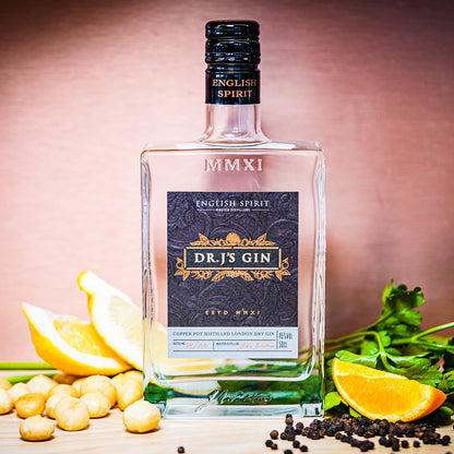 London Dry Gin, craft gin, botanicals, British Gin